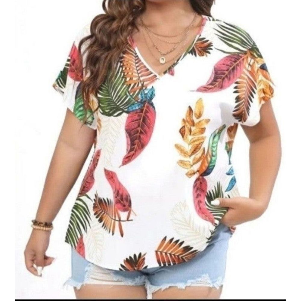Ladies Super cute floral plus Top sz 4X